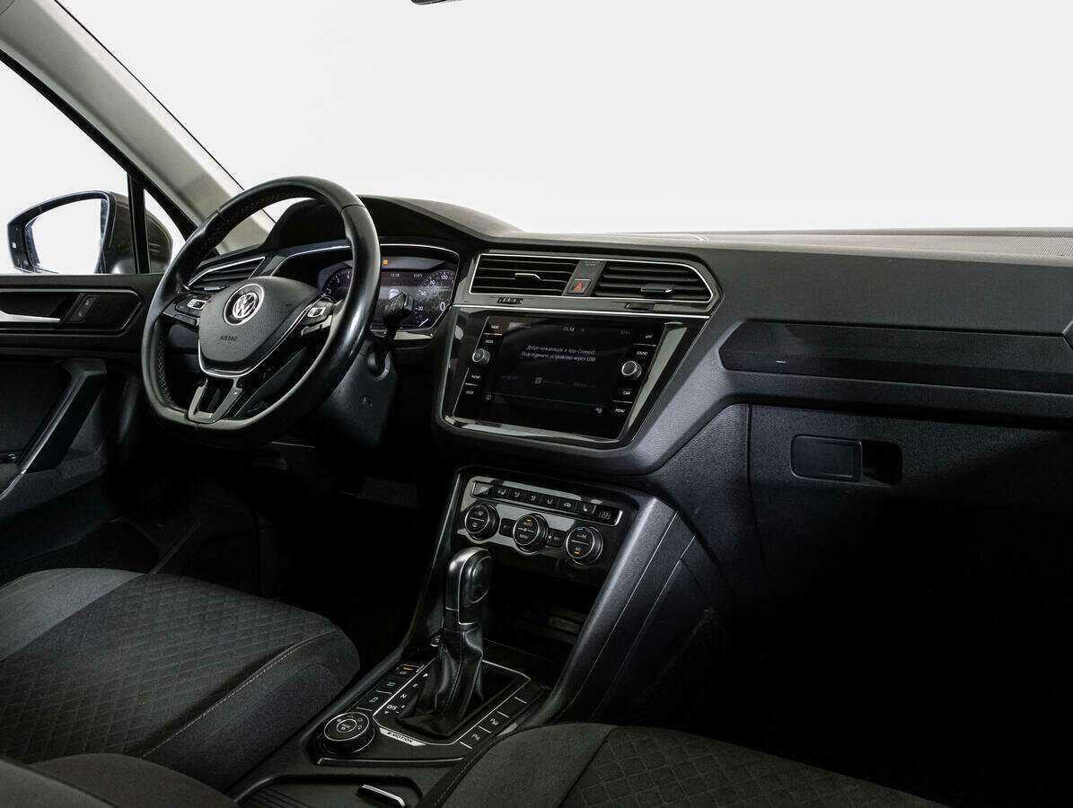 Купить Volkswagen Tiguan, 2017, 160 237 км, фото №9