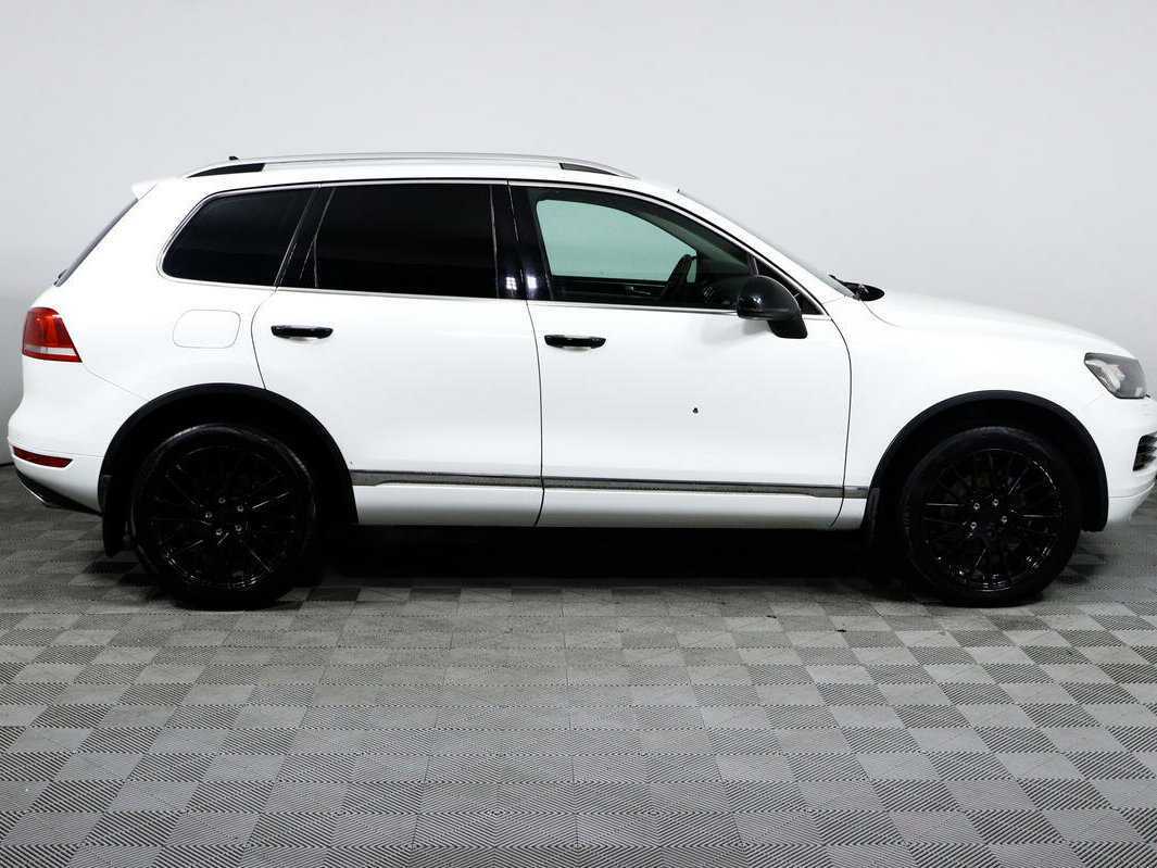 Купить Volkswagen Touareg, 2012, 168 392 км, фото №4