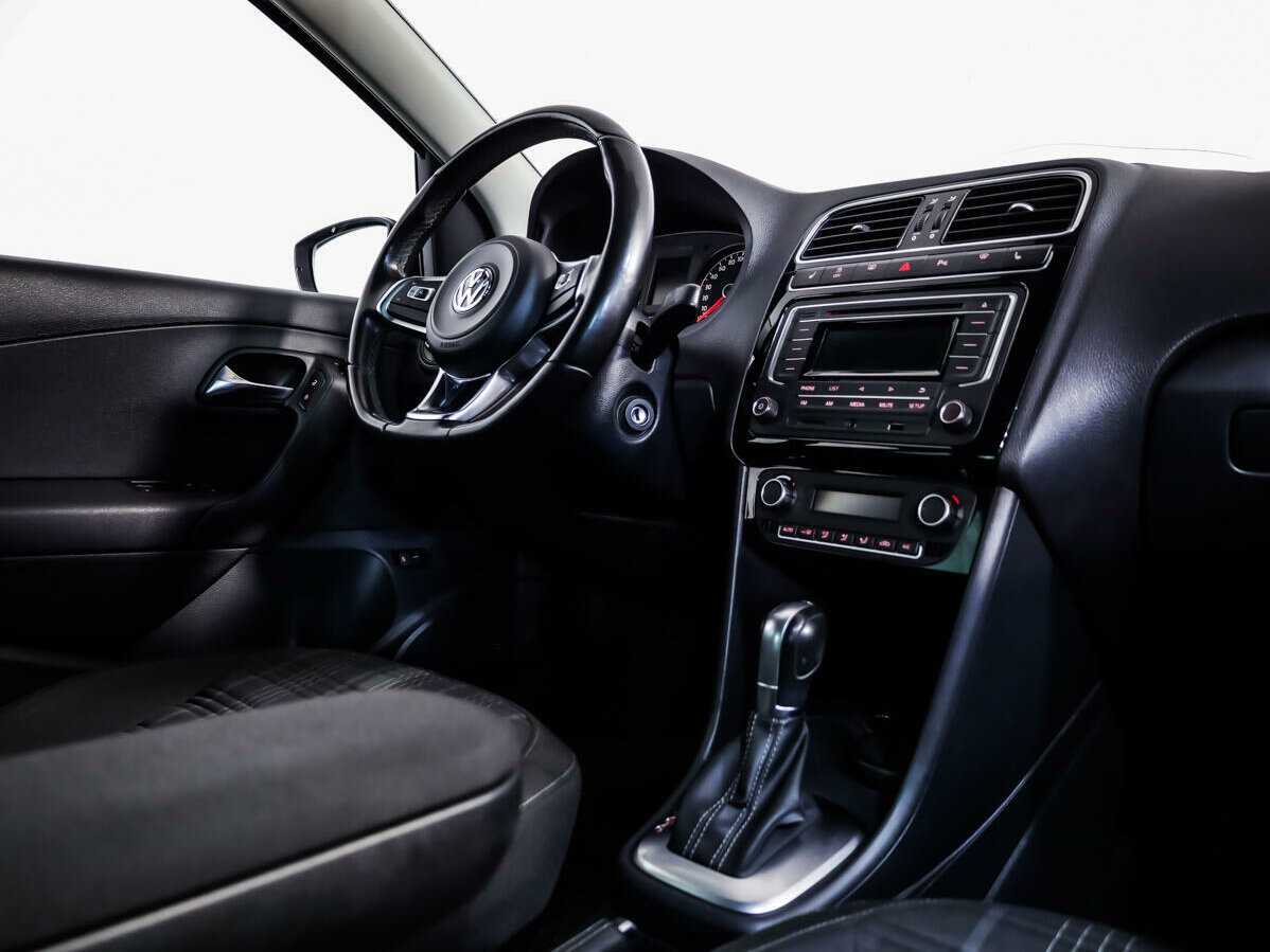 Купить Volkswagen Polo, 2017, 113 989 км, фото №8