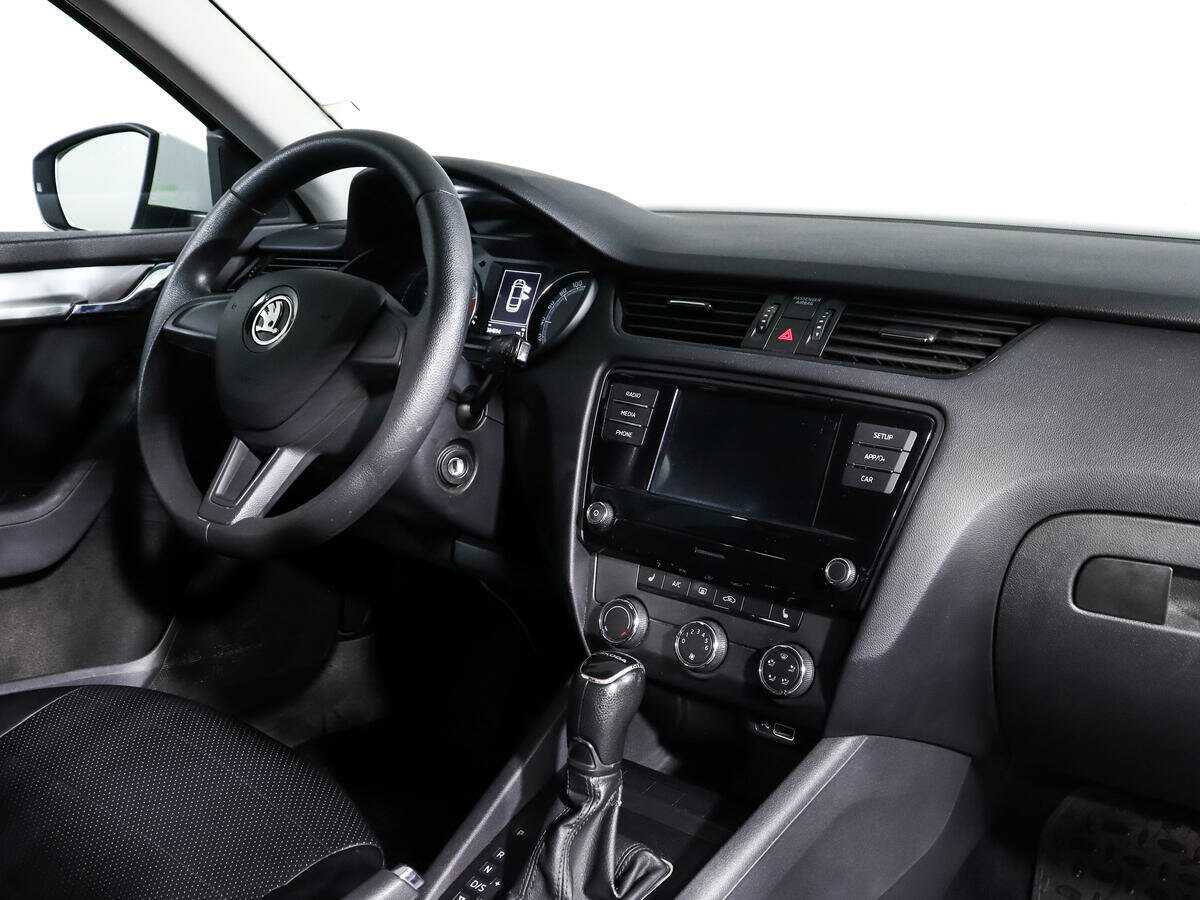 Купить Skoda Octavia, 2019, 384 693 км, фото №7