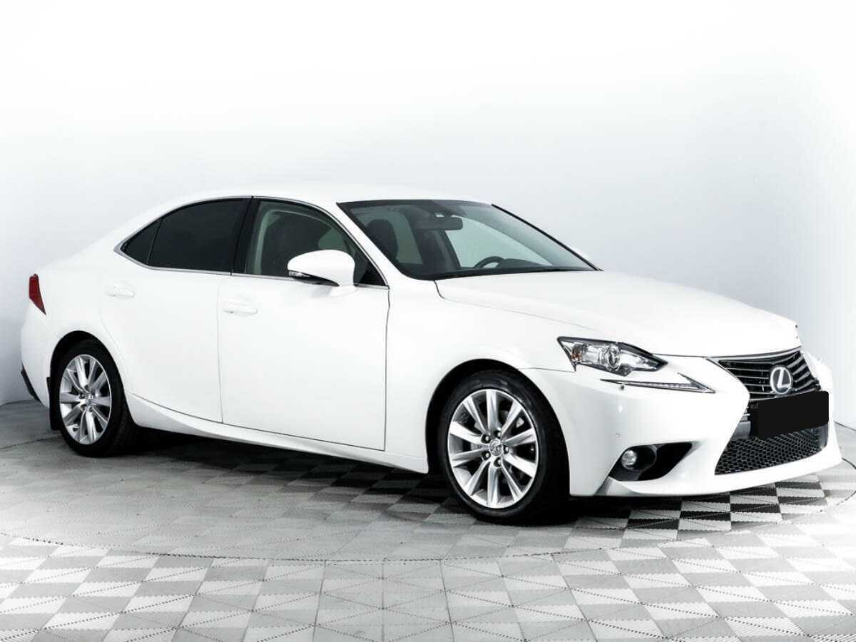 Lexus IS