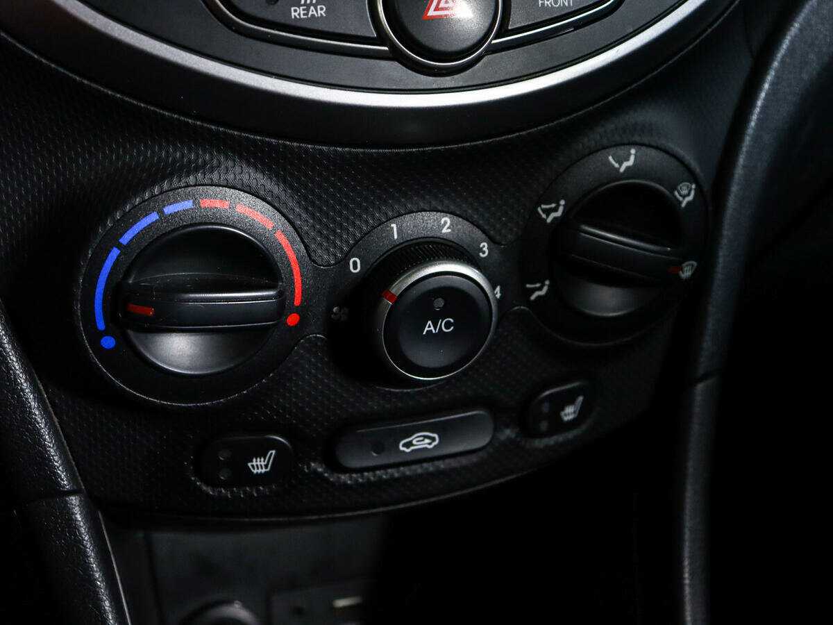 Купить Hyundai Solaris, 2015, 85 276 км, фото №18