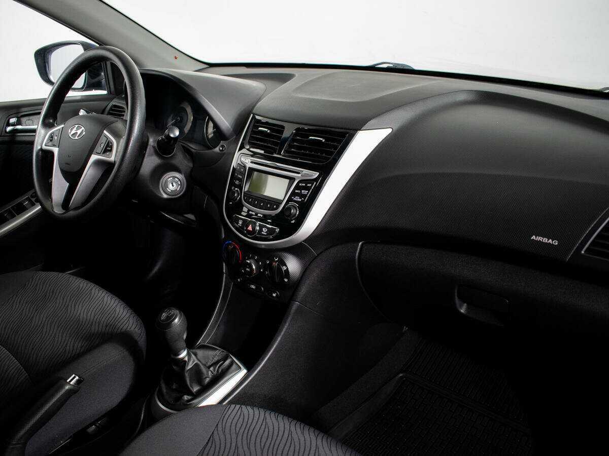 Купить Hyundai Solaris, 2012, 155 062 км, фото №9