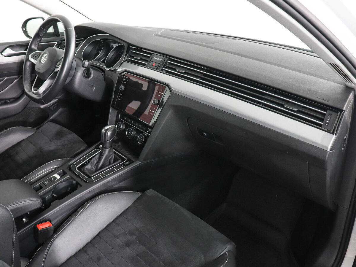 Купить Volkswagen Passat, 2020, 113 025 км, фото №10