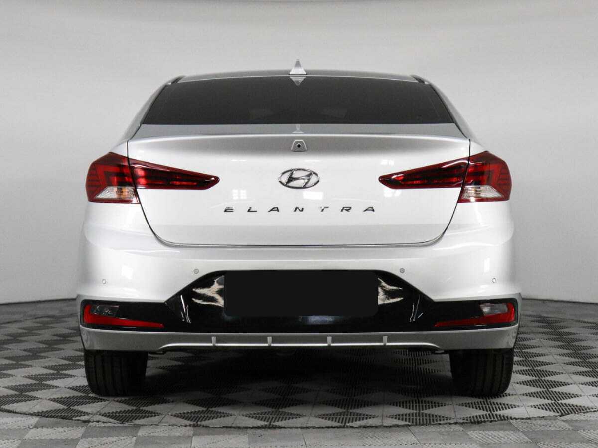 Купить Hyundai Elantra, 2019, 59 242 км, фото №6