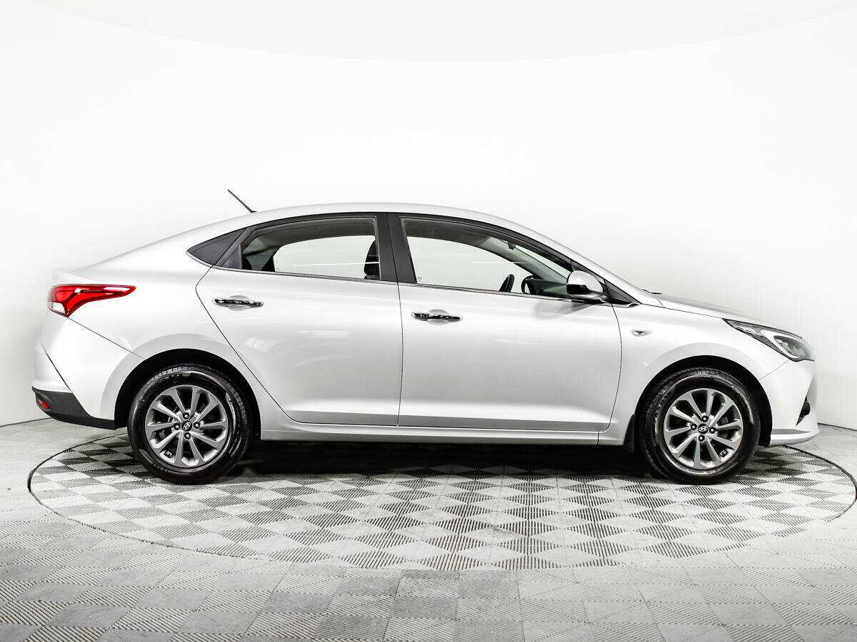 Купить Hyundai Solaris, 2021, 37 696 км, фото №4
