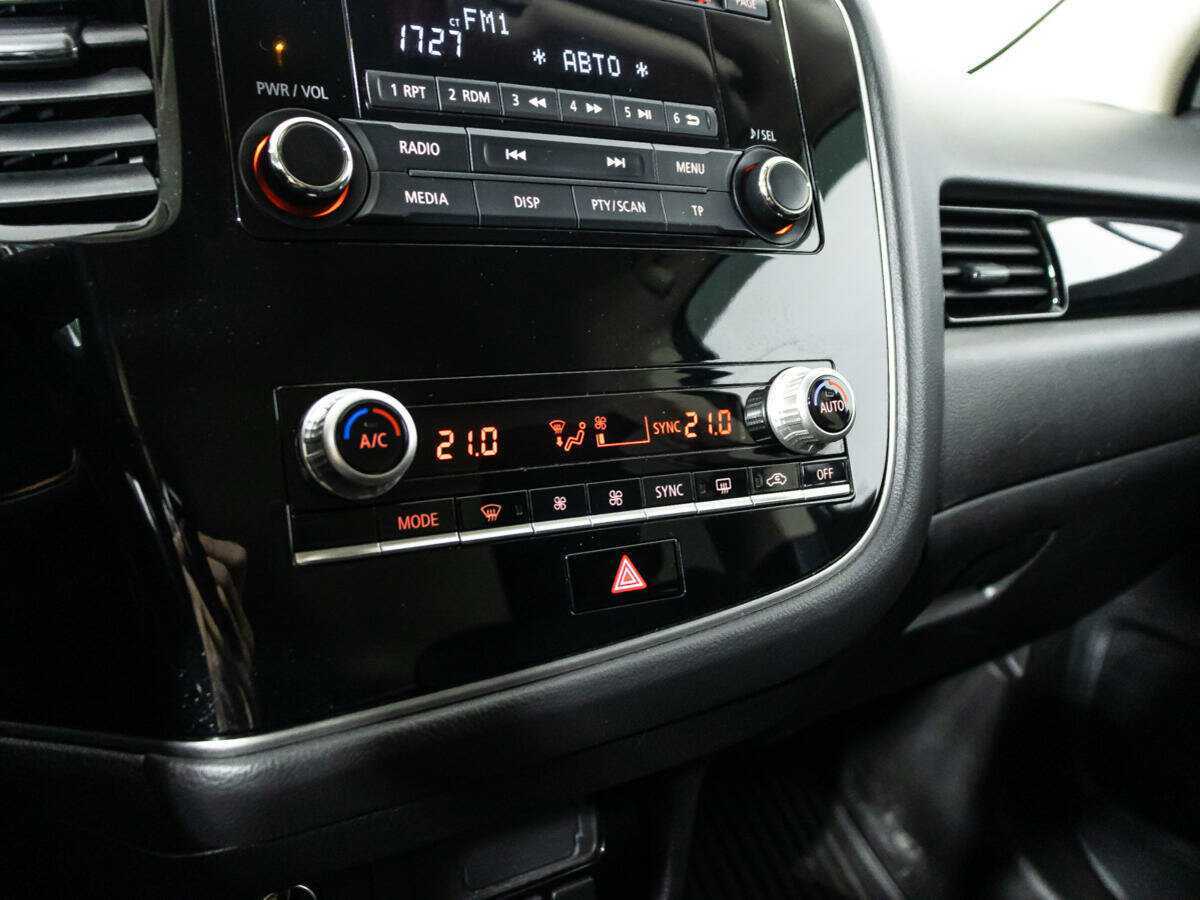 Купить Mitsubishi Outlander, 2021, 45 170 км, фото №15