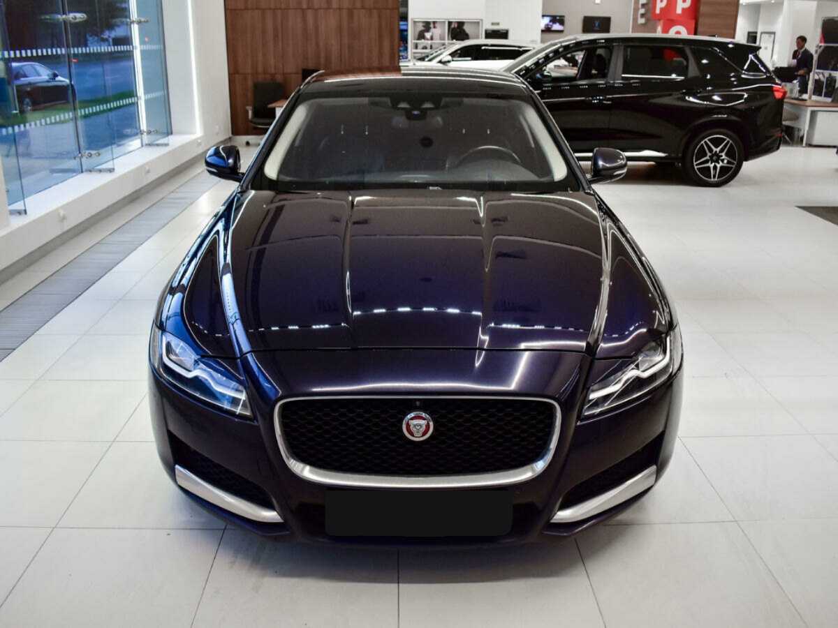 Jaguar XF