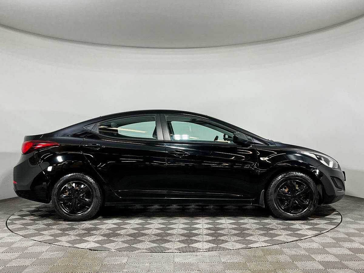 Купить Hyundai Elantra, 2015, 260 815 км, фото №4
