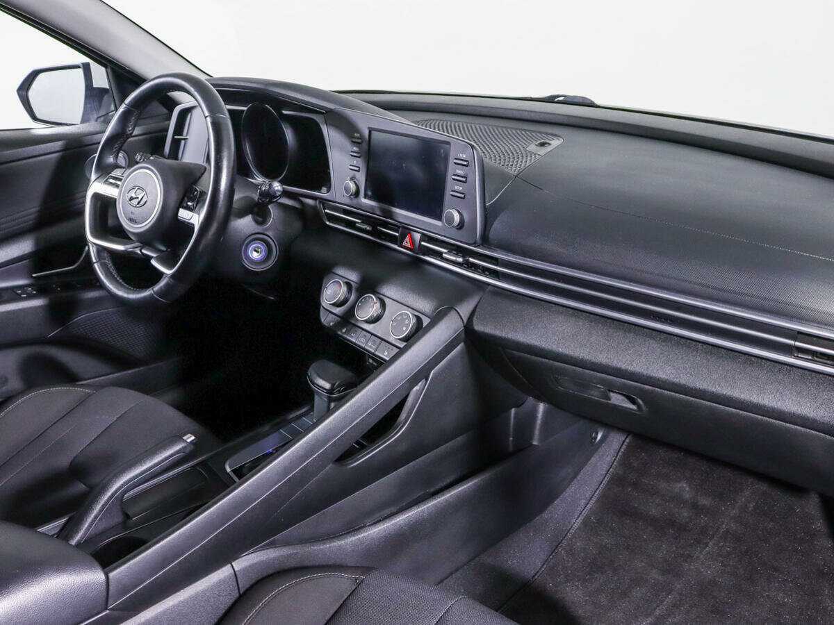 Купить Hyundai Elantra, 2021, 64 564 км, фото №9