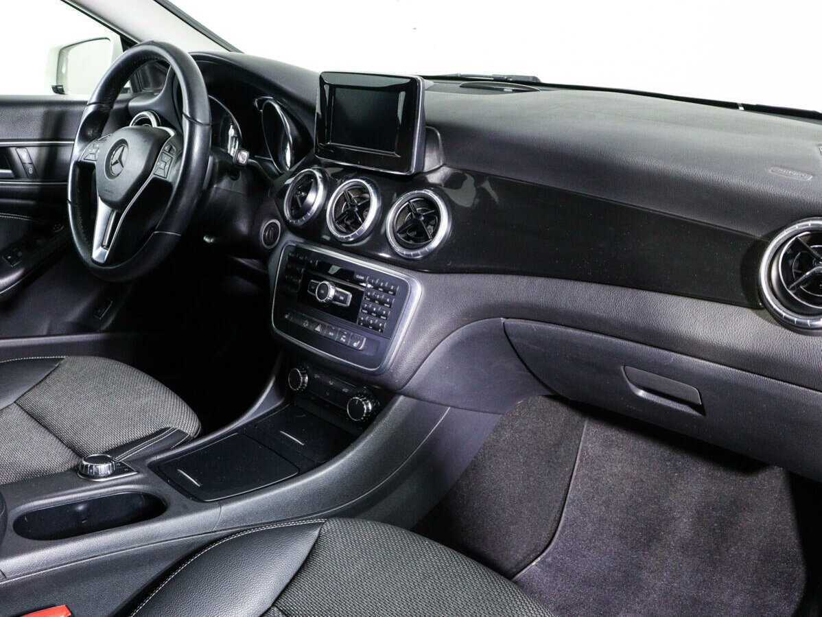 Купить Mercedes-Benz CLA 200, 2013, 78 795 км, фото №9