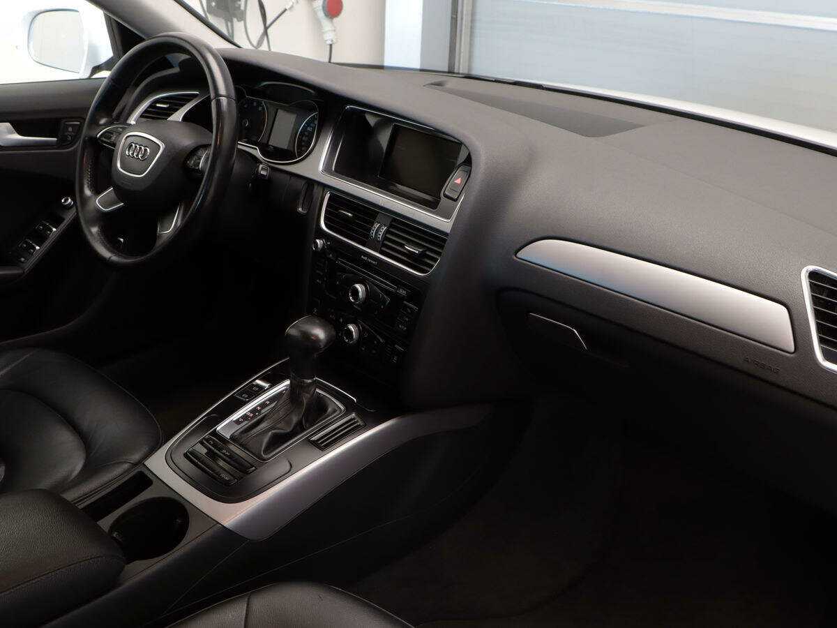 Купить Audi A4, 2013, 267 899 км, фото №7