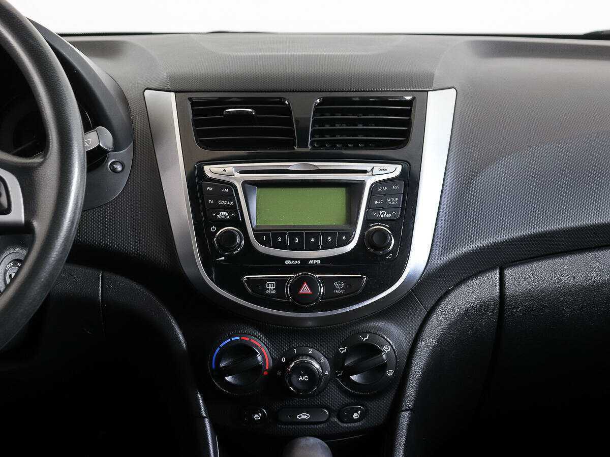 Купить Hyundai Solaris, 2012, 108 313 км, фото №13