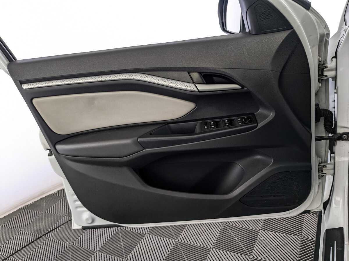 Купить Lada (ВАЗ) Vesta SW Cross, 2021, 68 000 км, фото №15