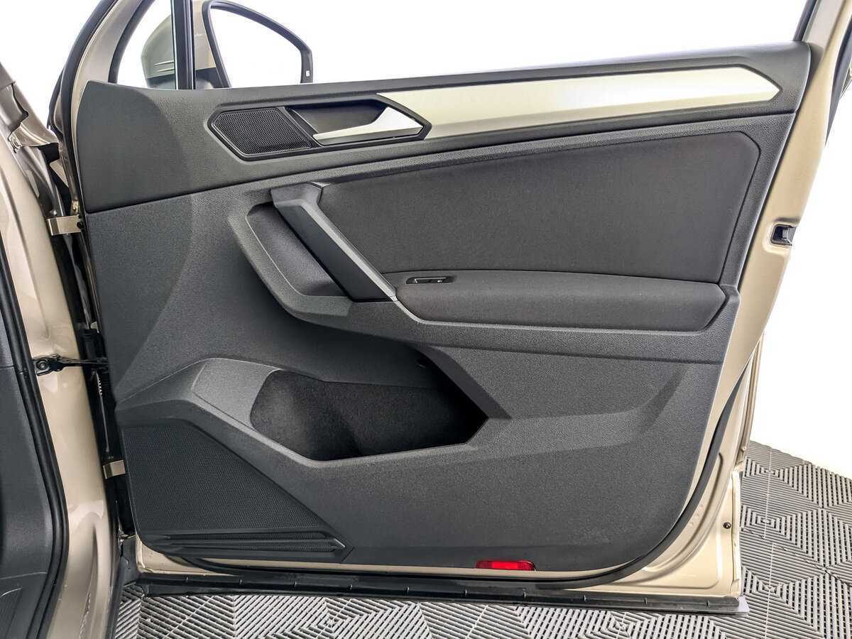 Купить Volkswagen Tiguan, 2019, 107 296 км, фото №20