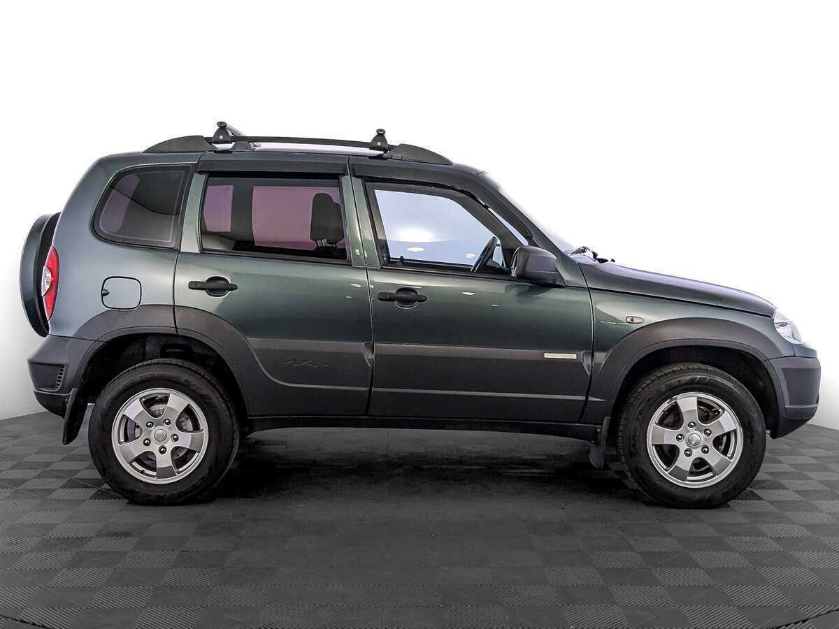 Купить Chevrolet Niva, 2017, 108 849 км, фото №4