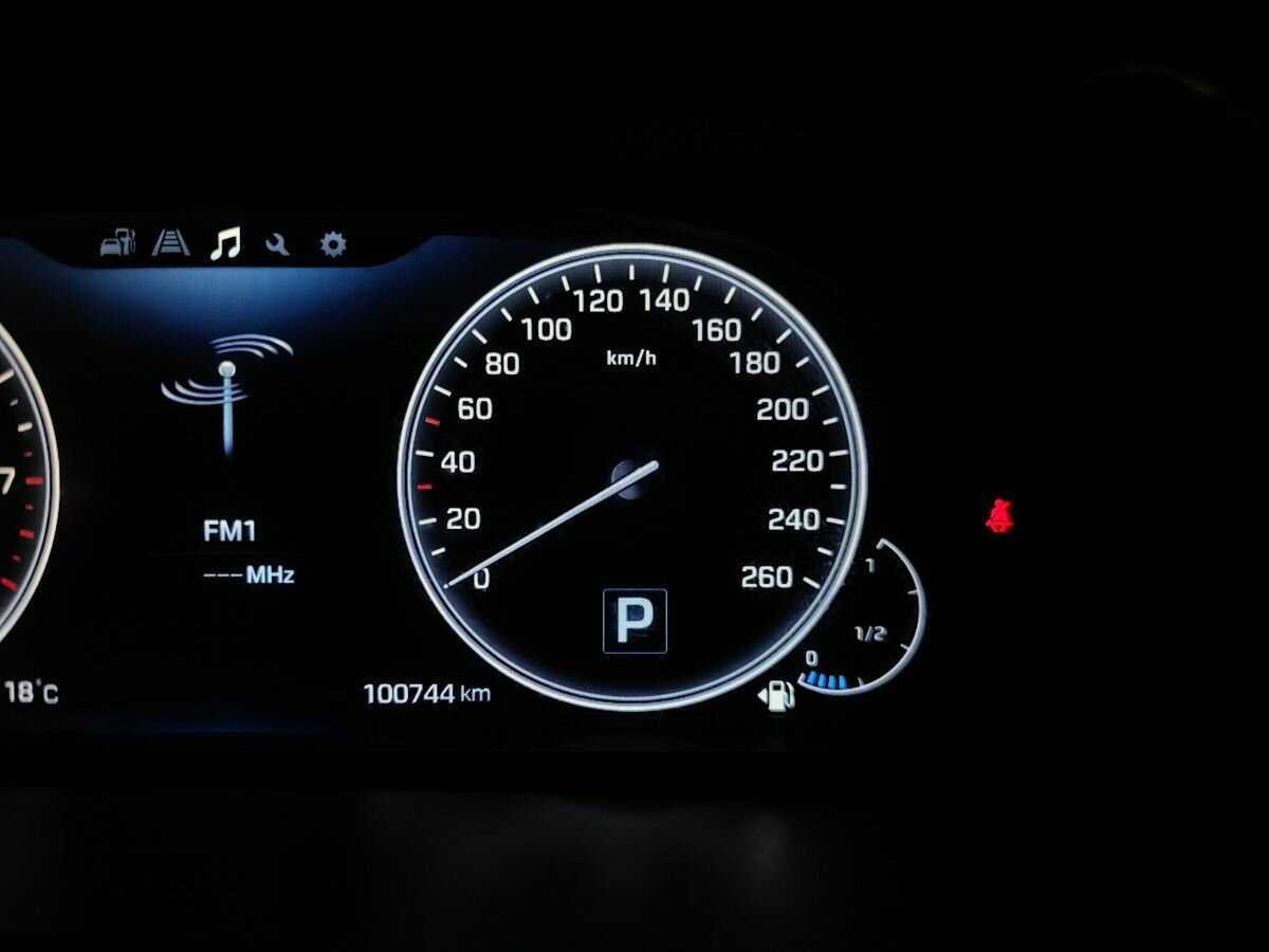 Купить Hyundai Equus Limousine 6AT, 2013, 100 744 км, фото №16