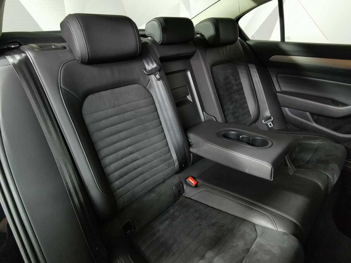 Купить Volkswagen Passat, 2019, 74 175 км, фото №13