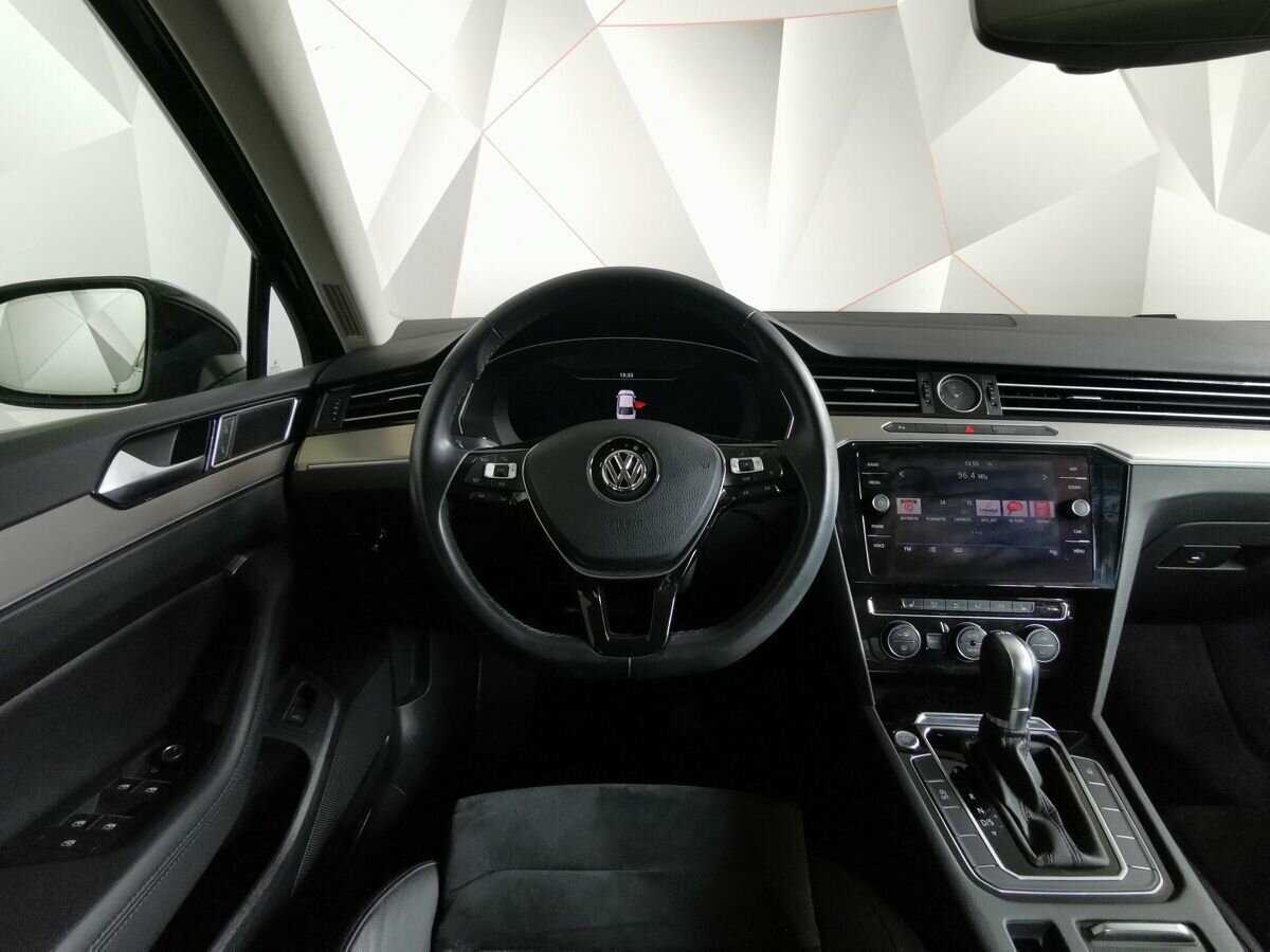 Купить Volkswagen Passat, 2019, 74 175 км, фото №15