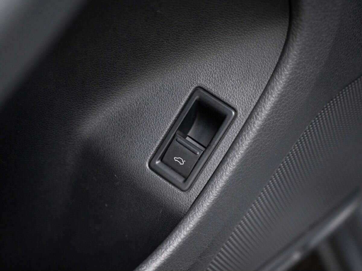 Купить Volkswagen Jetta, 2012, 200 216 км, фото №19