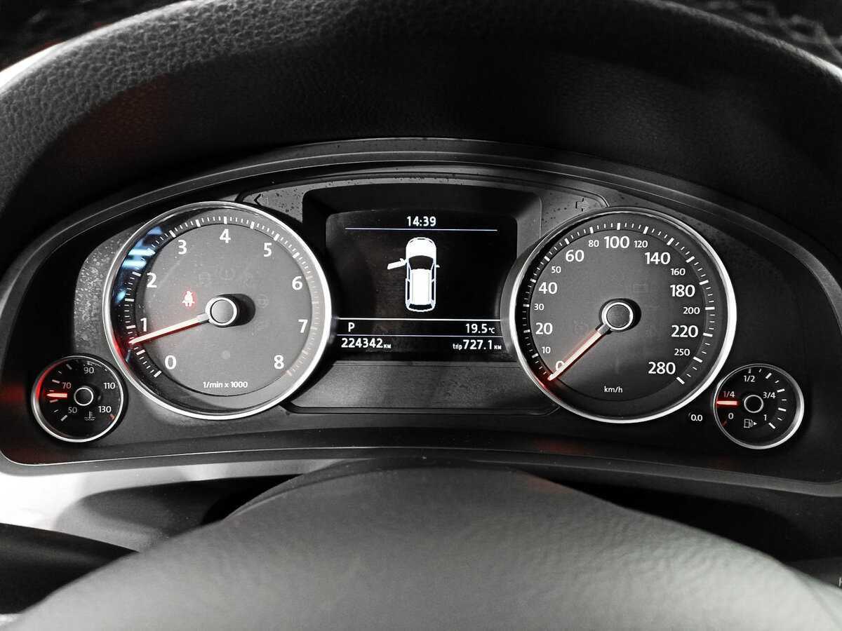 Купить Volkswagen Touareg, 2013, 224 344 км, фото №8