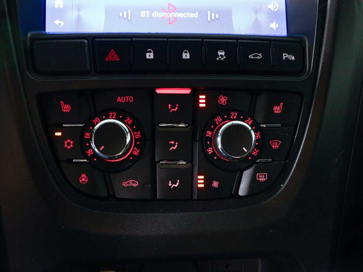 Купить Opel Astra GTC, 2013, 215 000 км, фото №13