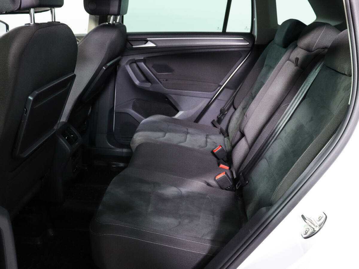 Купить Volkswagen Tiguan, 2018, 153 968 км, фото №10