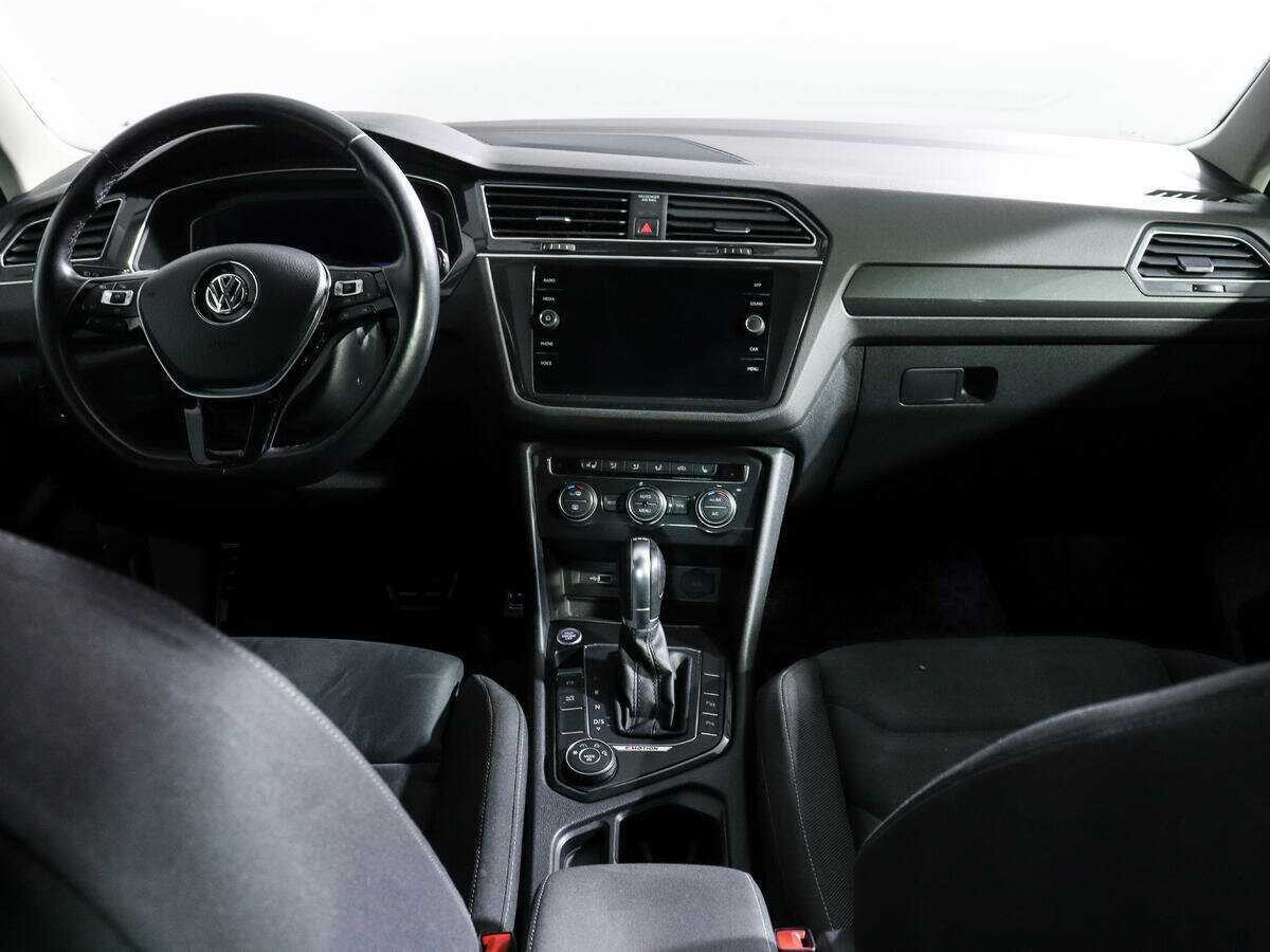 Купить Volkswagen Tiguan, 2018, 153 968 км, фото №12
