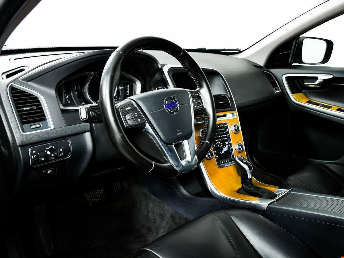 Купить Volvo XC60, 2016, 127 602 км, фото №11
