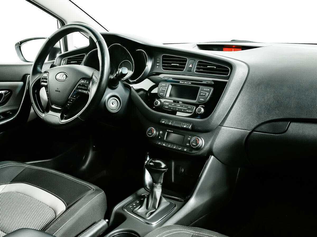 Купить Kia Ceed, 2012, 144 069 км, фото №9