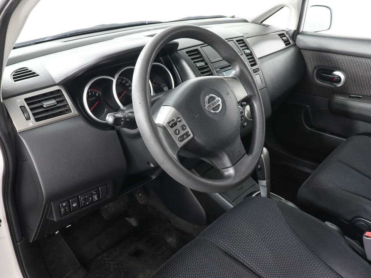 Купить Nissan Tiida, 2013, 181 715 км, фото №9