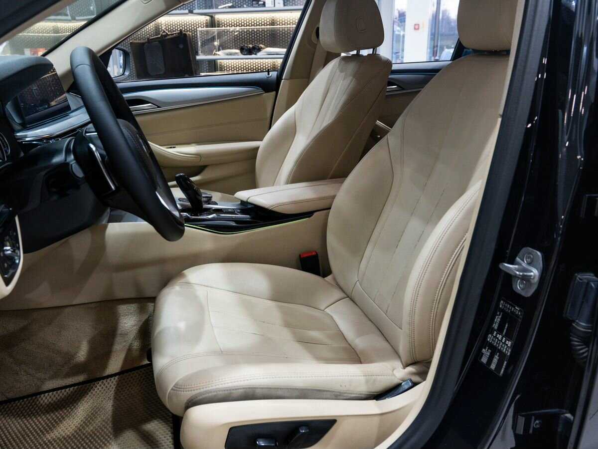 Купить BMW 5 серии 520d, 2017, 160 000 км, фото №13