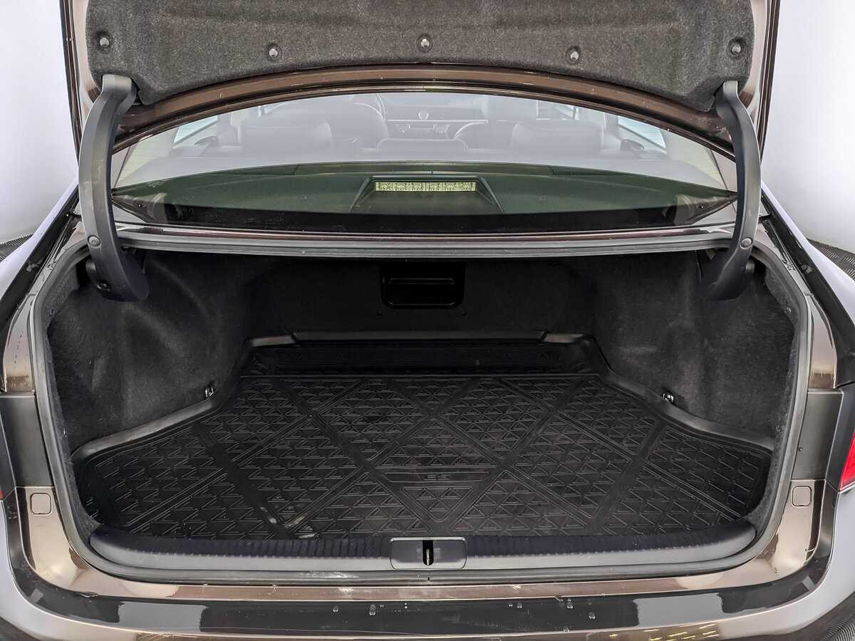 Купить Lexus ES 250, 2015, 136 409 км, фото №10