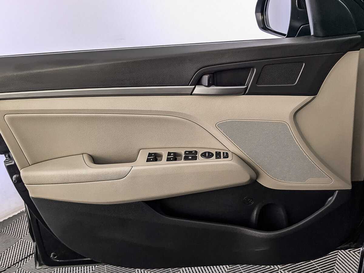 Купить Hyundai Elantra, 2017, 158 812 км, фото №19