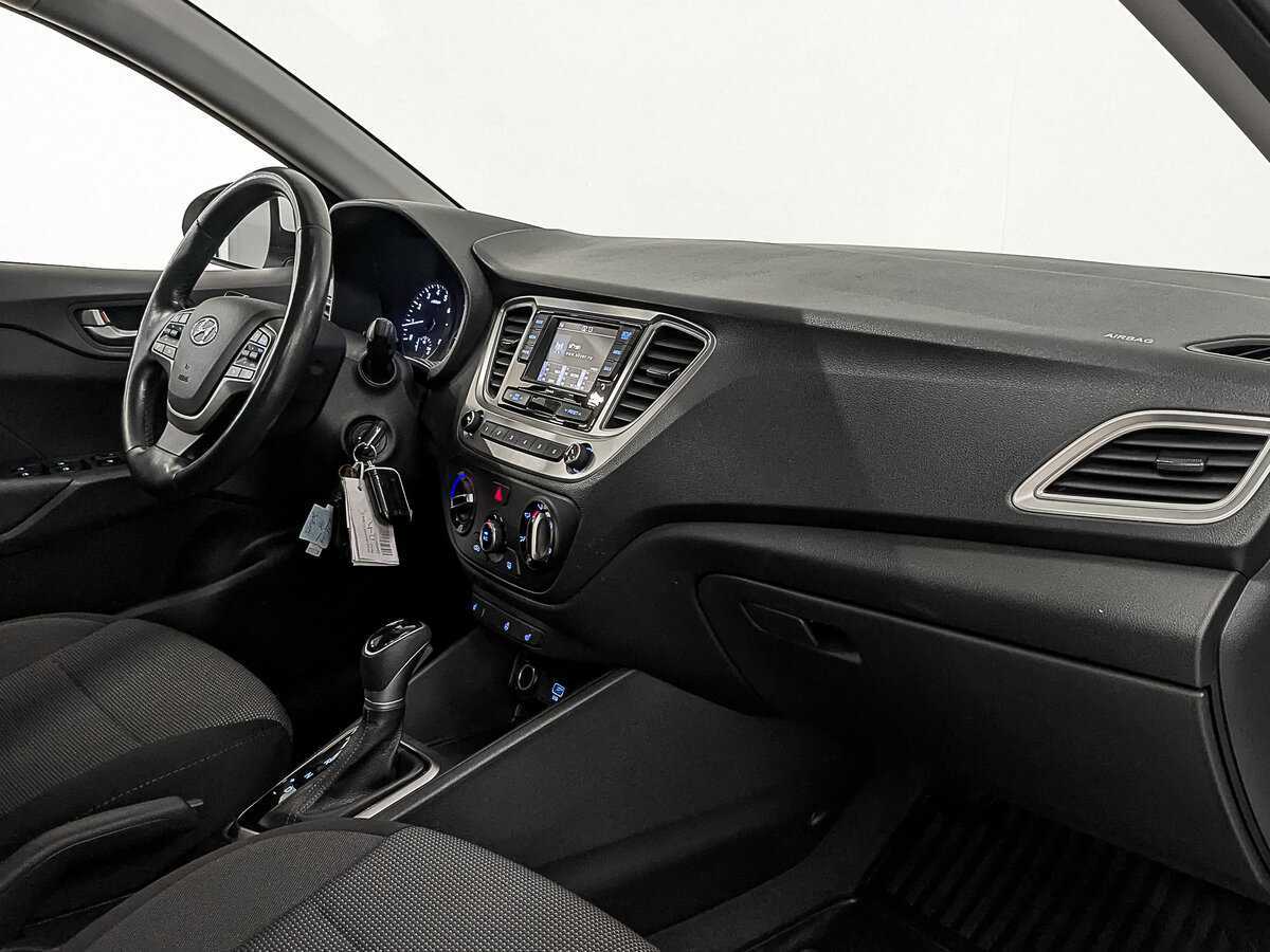 Купить Hyundai Solaris, 2019, 107 966 км, фото №11