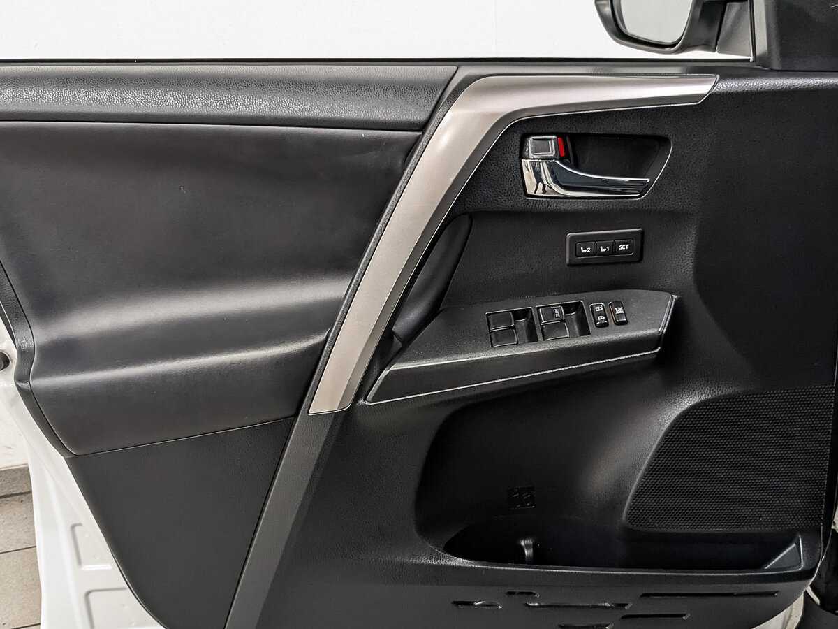 Купить Toyota RAV4, 2017, 143 581 км, фото №19