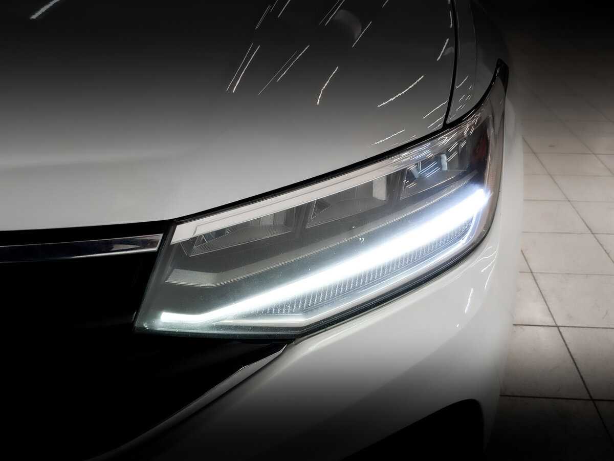 Купить Volkswagen Tiguan, 2021, 163 148 км, фото №16