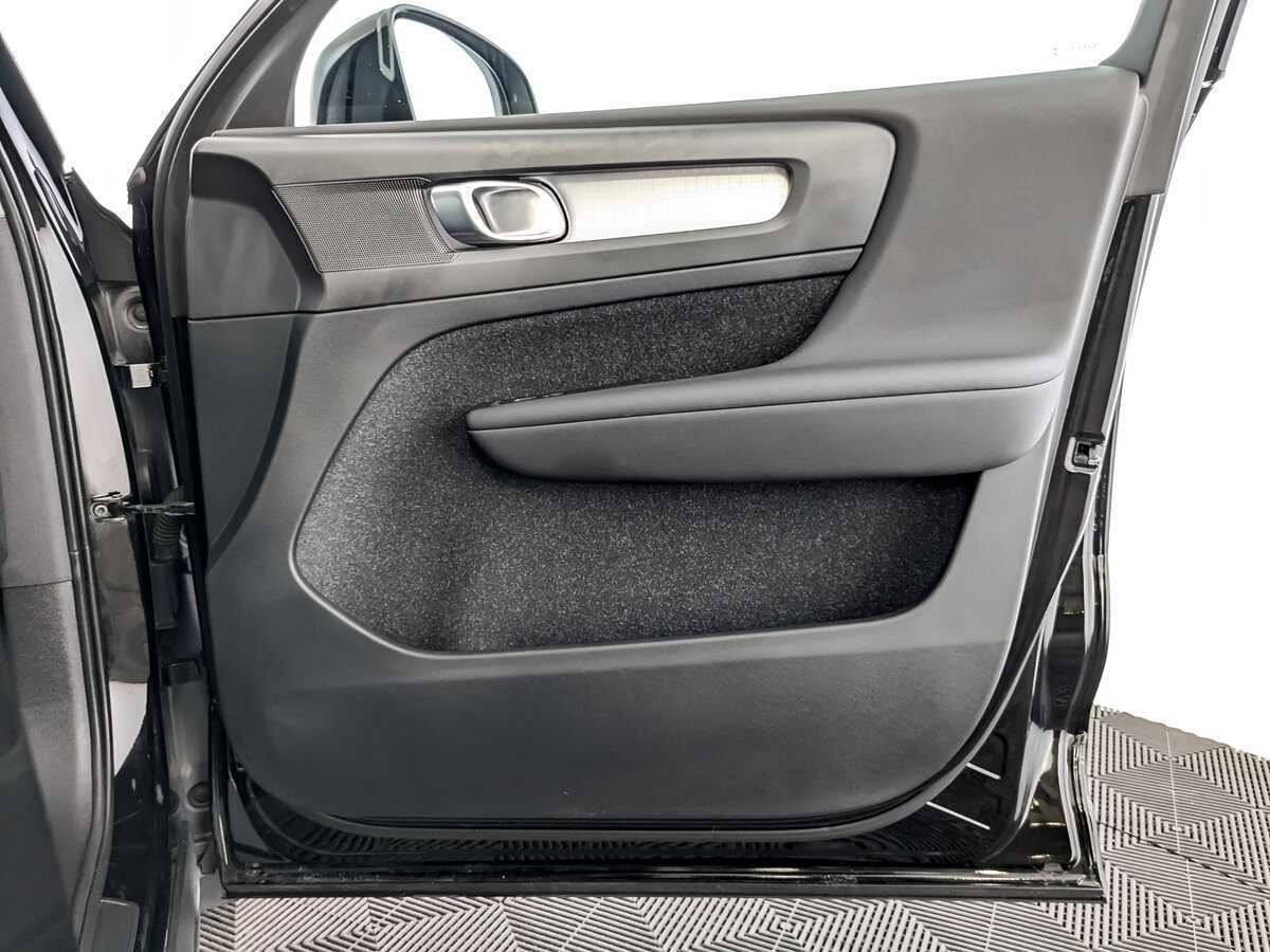 Купить Volvo XC40, 2019, 81 524 км, фото №24