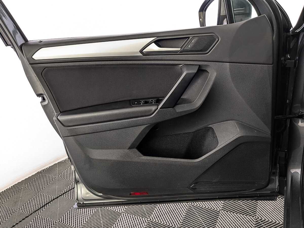 Купить Volkswagen Tiguan, 2021, 157 879 км, фото №17