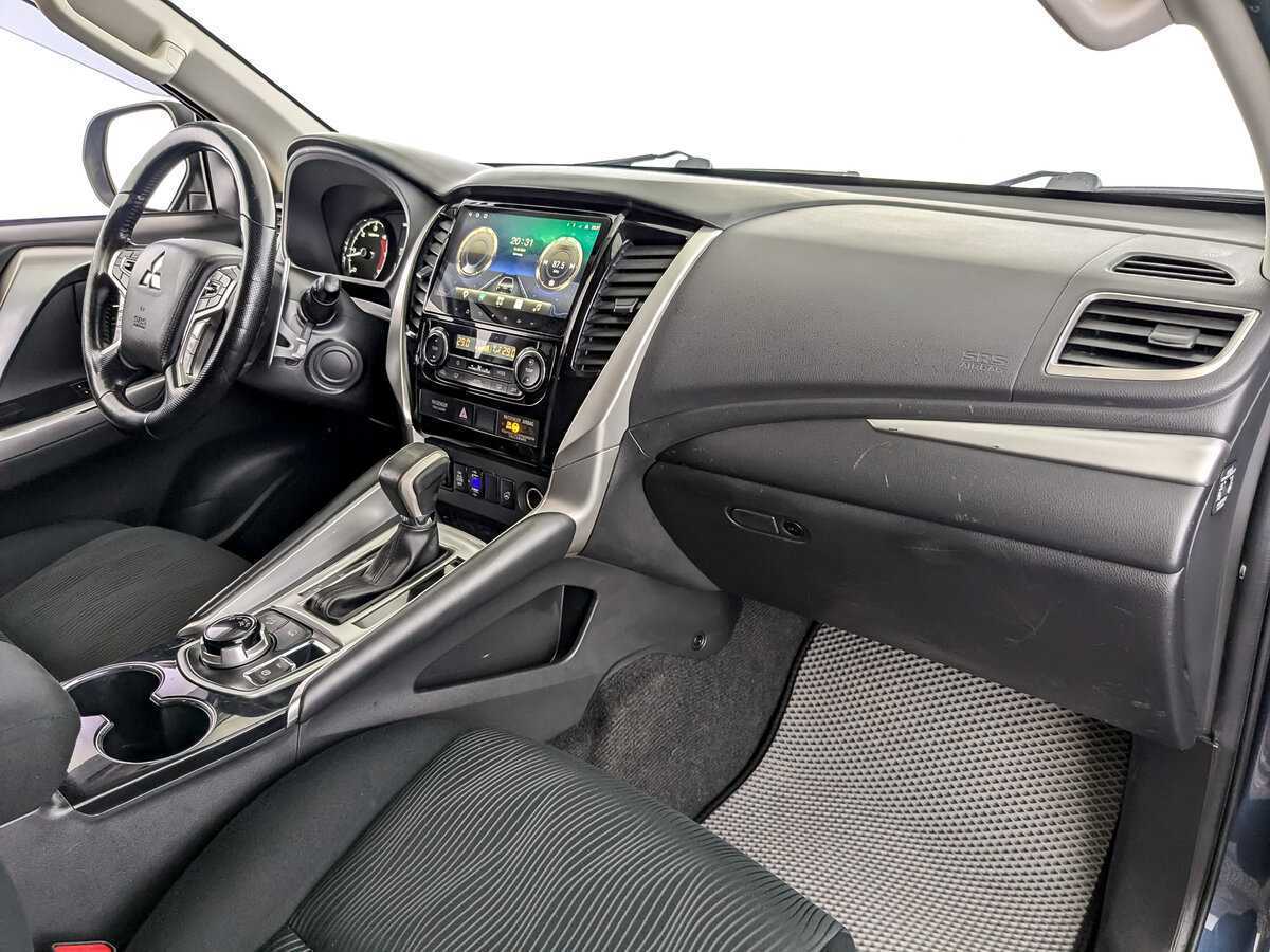 Купить Mitsubishi Pajero Sport, 2019, 232 086 км, фото №9