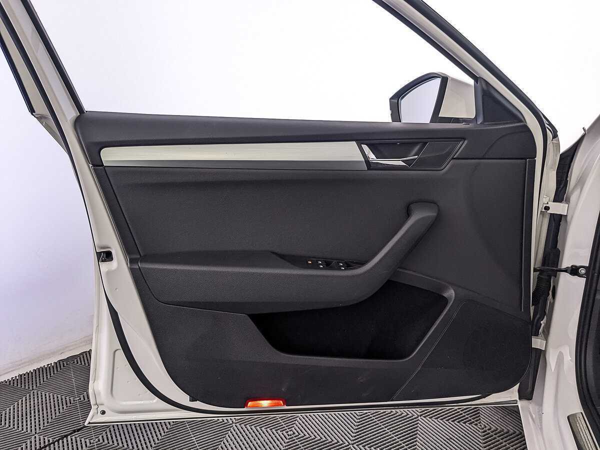 Купить Skoda Superb, 2017, 74 223 км, фото №19