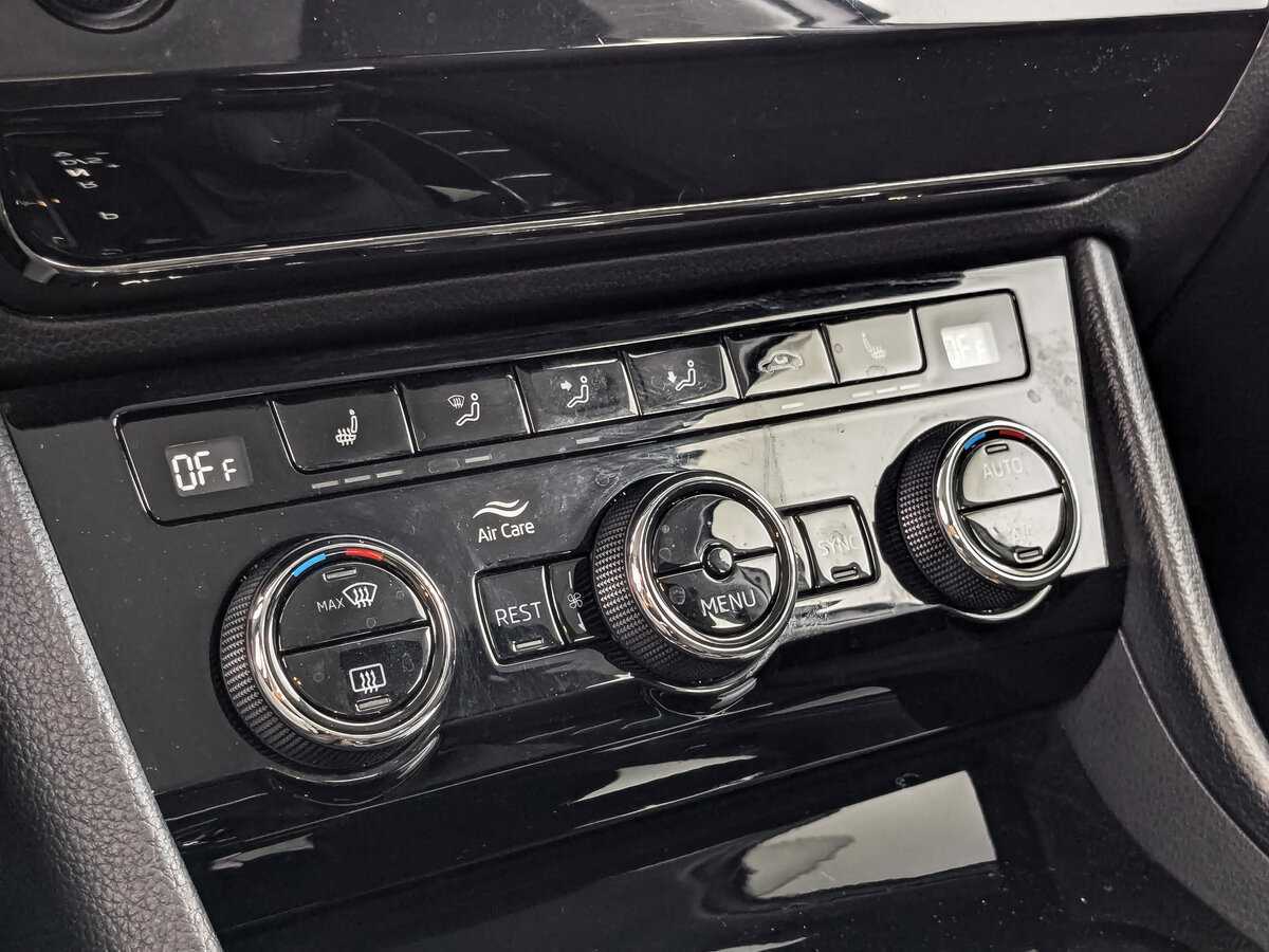 Купить Skoda Superb, 2018, 116 628 км, фото №21