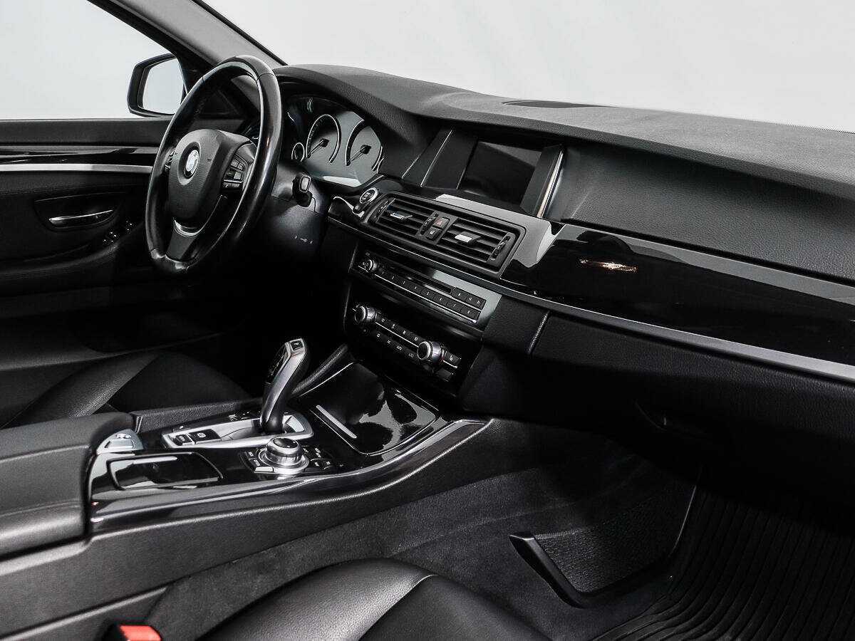 Купить BMW 5 серии 528i, 2014, 150 000 км, фото №13