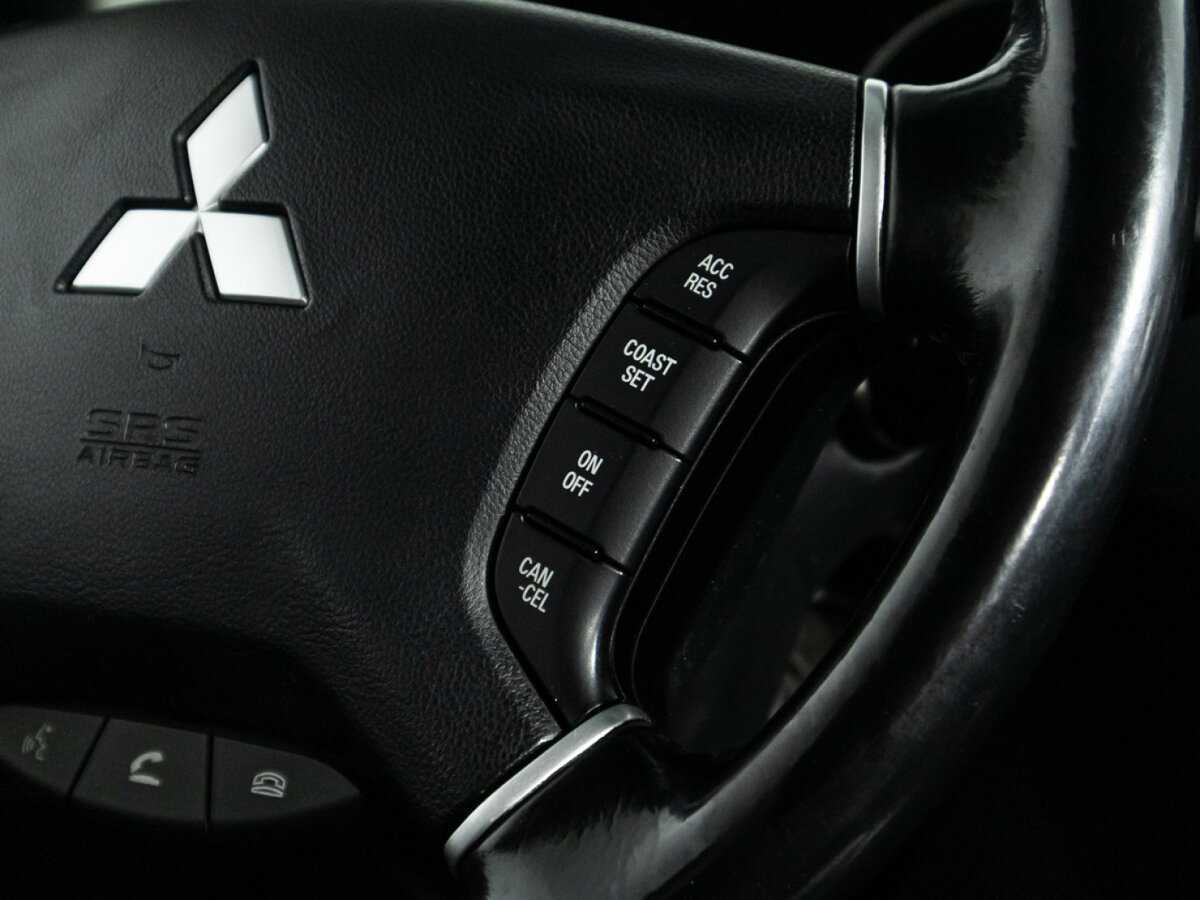 Купить Mitsubishi Pajero, 2012, 215 000 км, фото №18