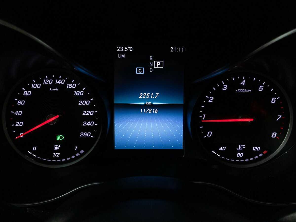 Купить Mercedes-Benz C-Класс 180, 2019, 117 814 км, фото №12