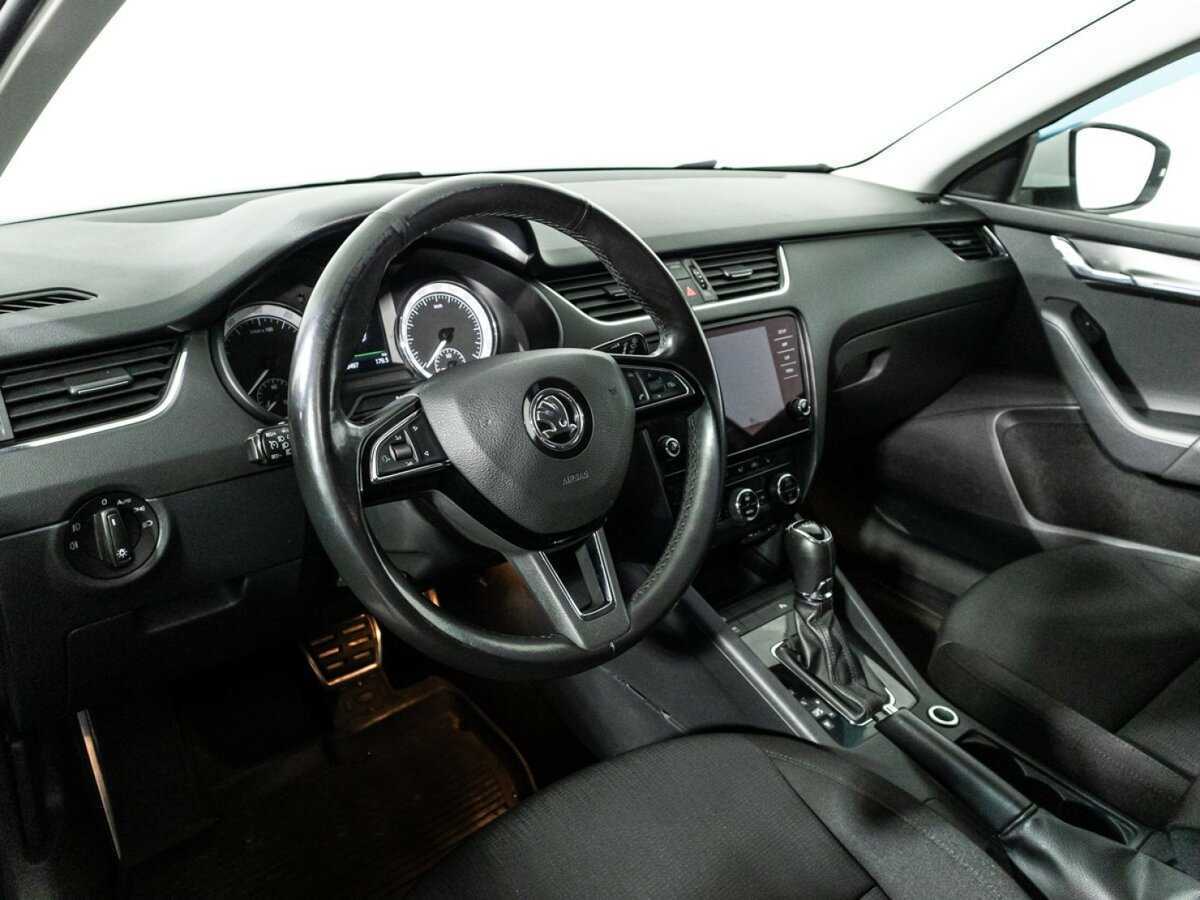 Купить Skoda Octavia, 2017, 119 479 км, фото №11