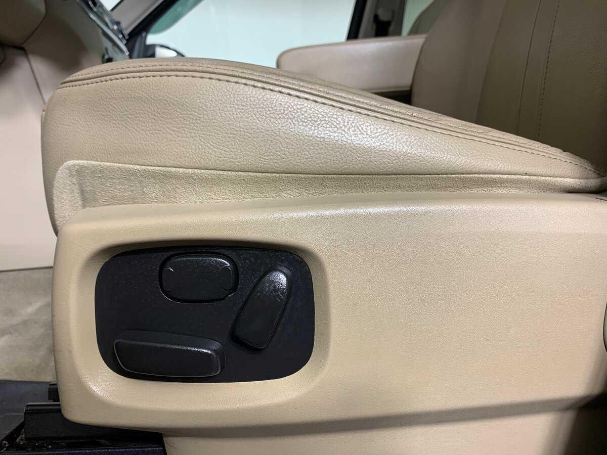 Купить Land Rover Discovery, 2012, 260 340 км, фото №17