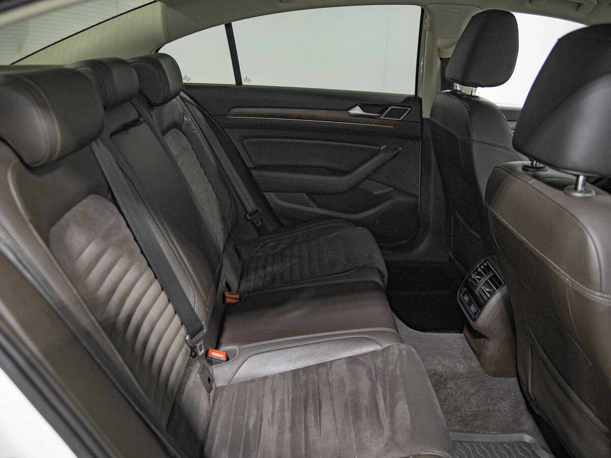 Купить Volkswagen Passat, 2016, 153 225 км, фото №15