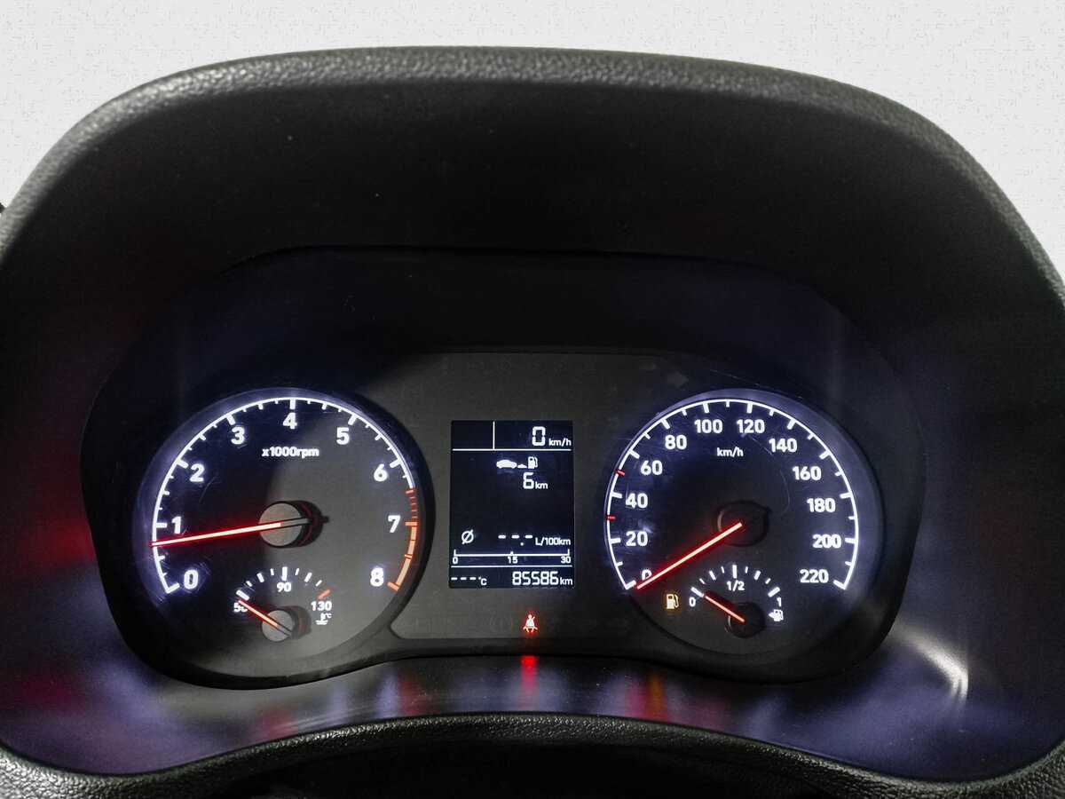 Купить Hyundai Solaris, 2018, 85 577 км, фото №11