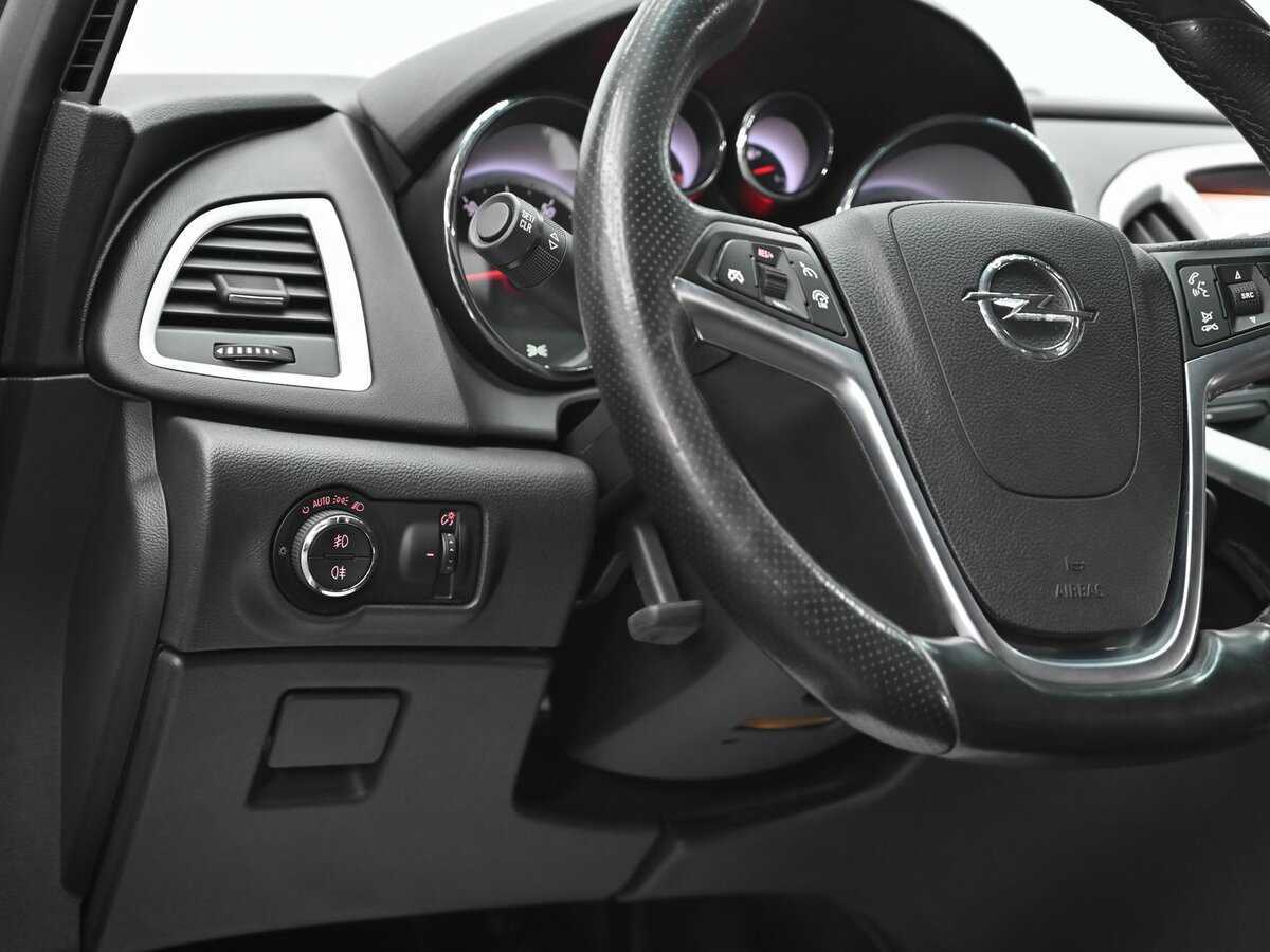 Купить Opel Astra GTC, 2012, 110 500 км, фото №7